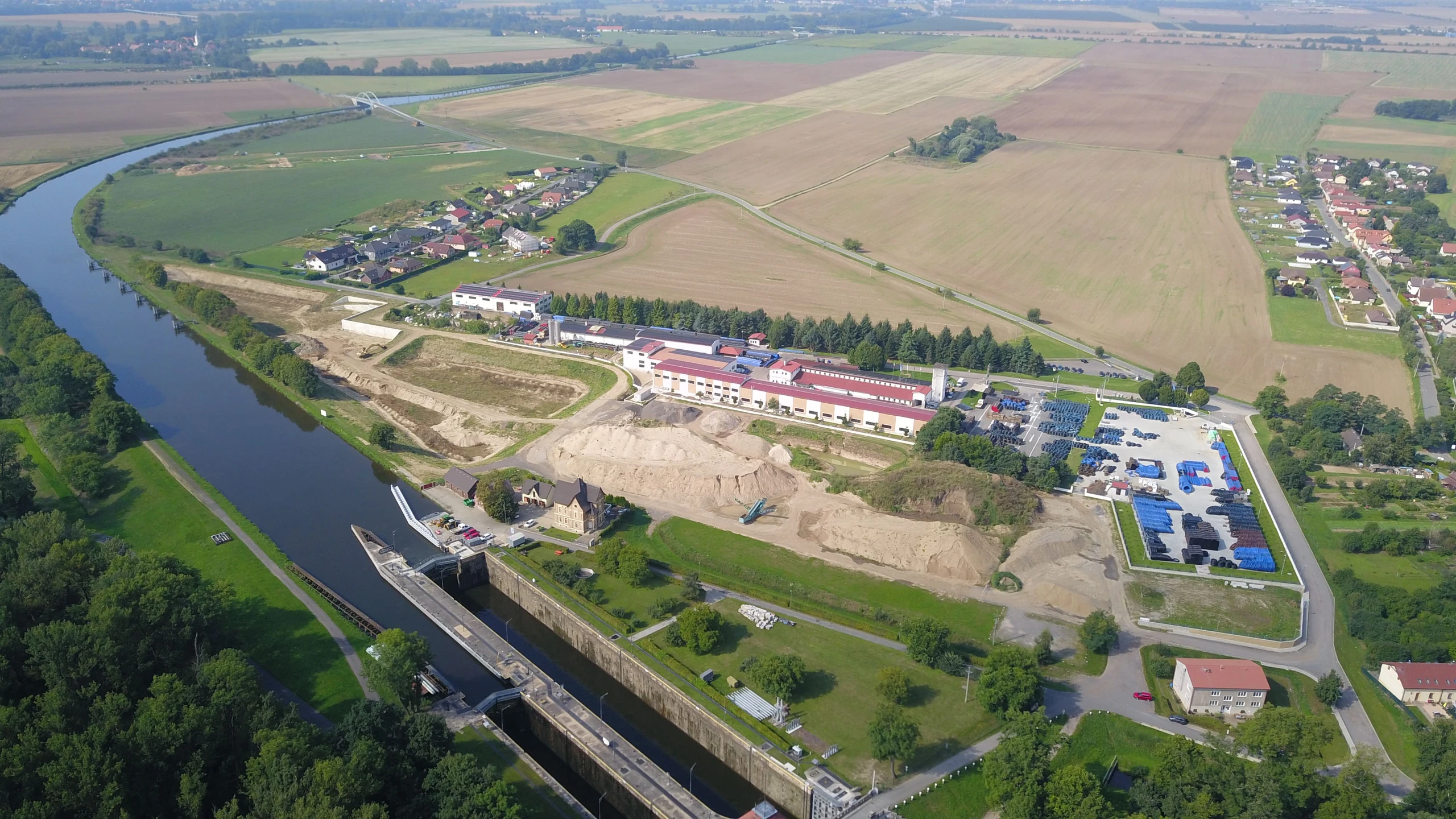 VÝROBCE PE PLASTOVÉHO POTRUBÍ